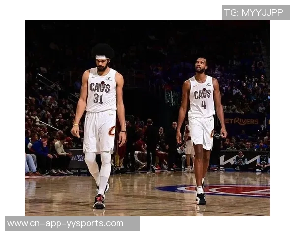 米切尔37+7胜雄鹿！字母重伤离场，阿伦24分钟12分，被莫布里耽搁